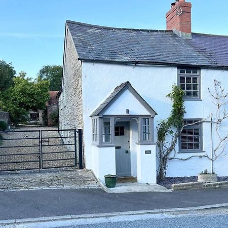 Cosy Two Bedrooom Cottage Set In A Dorset Village Sturminster Newton Exterior foto